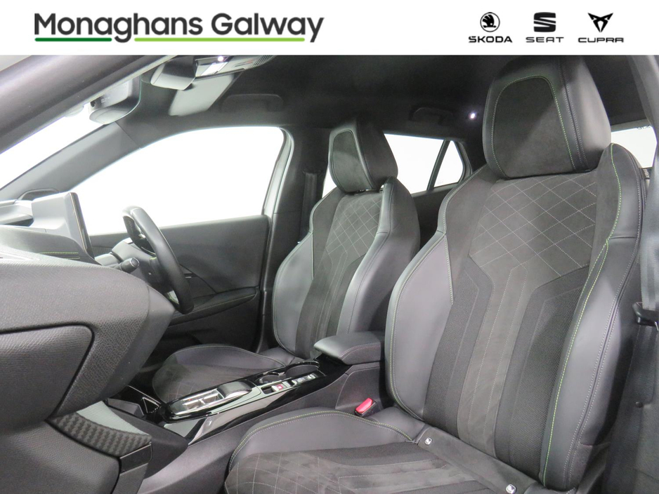 2023 Peugeot 2008 - image 13