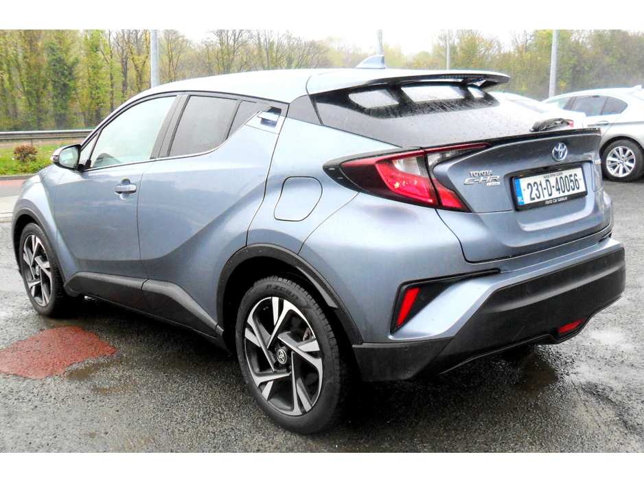 2023 Toyota C-HR - image 7