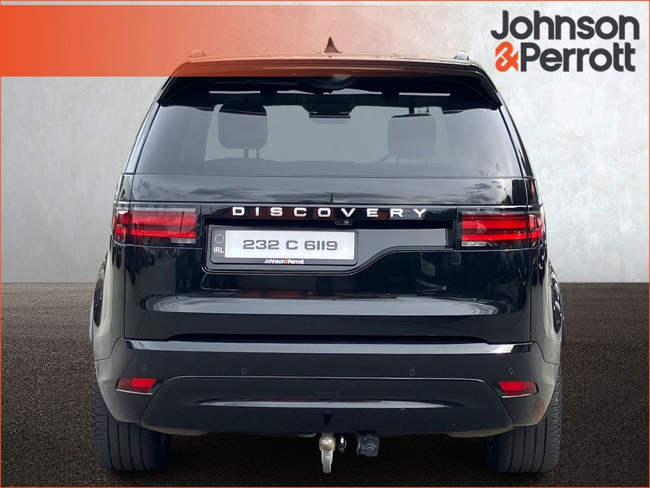 2023 Land Rover Discovery - image 7