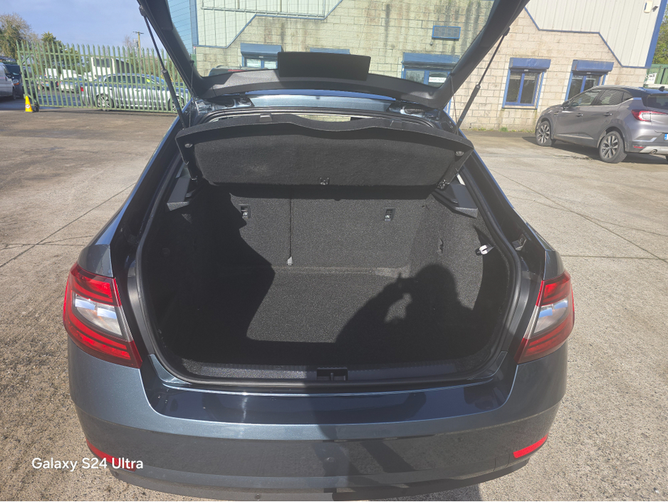 2018 Skoda Octavia - image 7