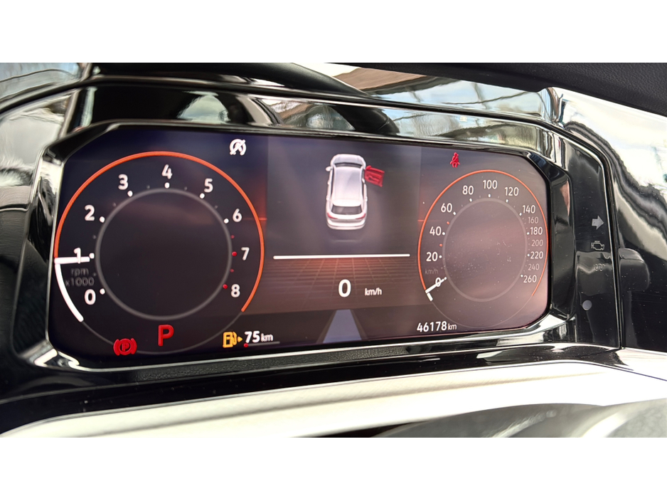 2021 Volkswagen Golf - image 41