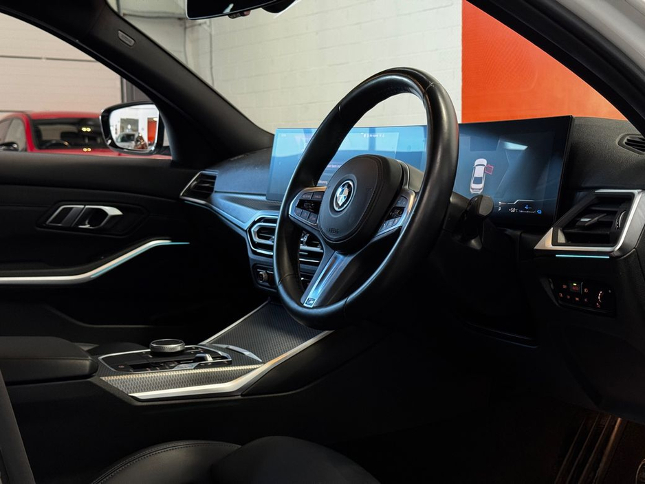 2023 BMW 3 Series - image 16