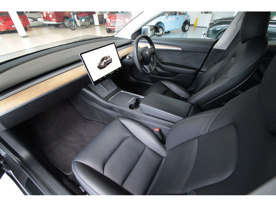 2022 Tesla Model 3 Long Range AWD €28,899