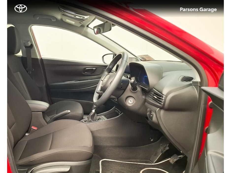 2025 Hyundai i20 - image 8