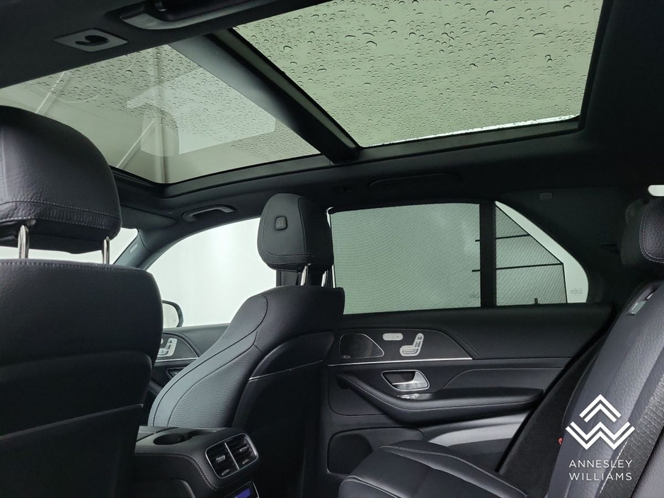 2025 Mercedes-Benz GLE Class - image 18