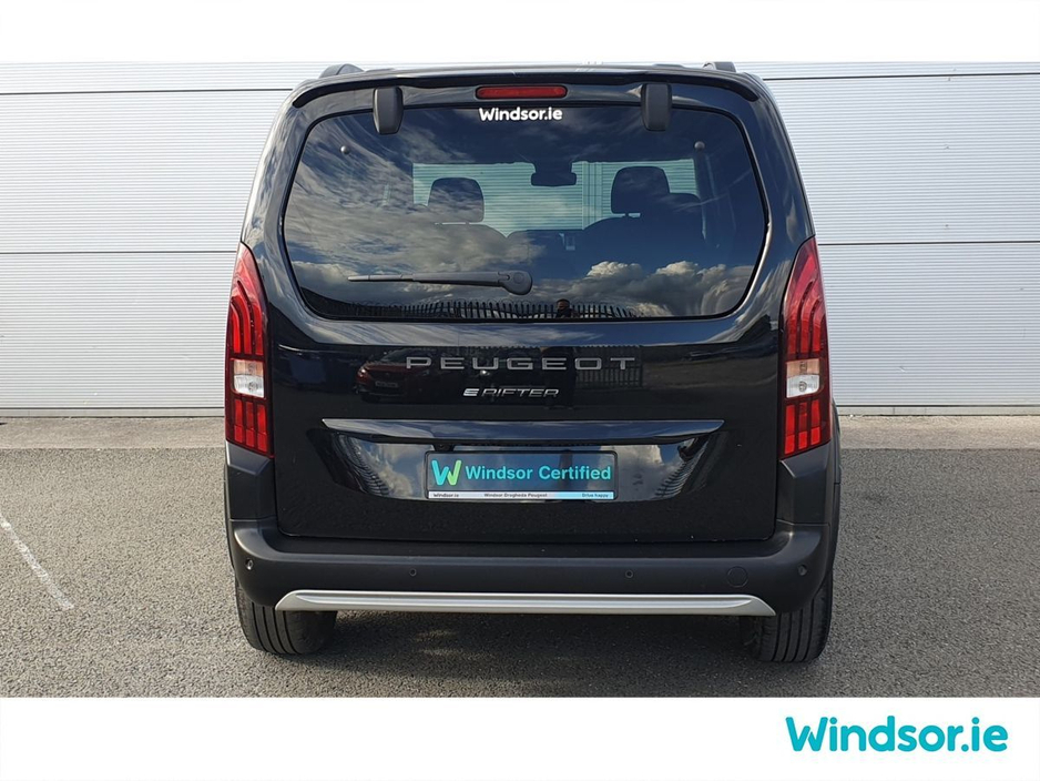 2024 Peugeot Rifter - image 8