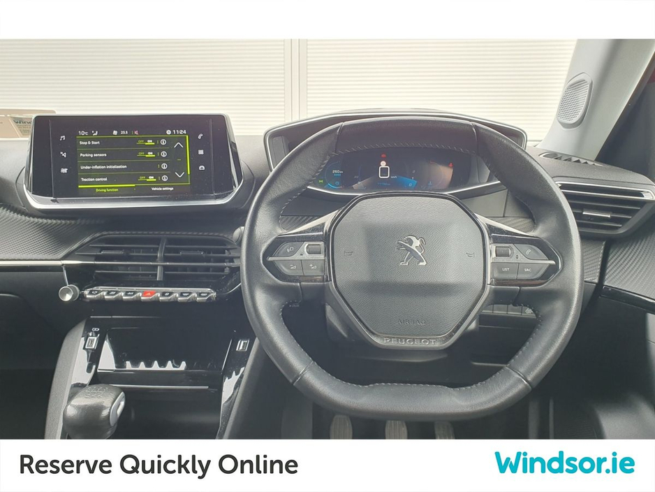 2021 Peugeot 2008 - image 3