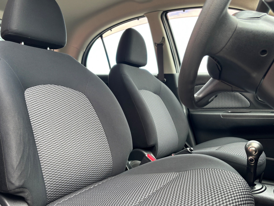 2015 Nissan March - image 5