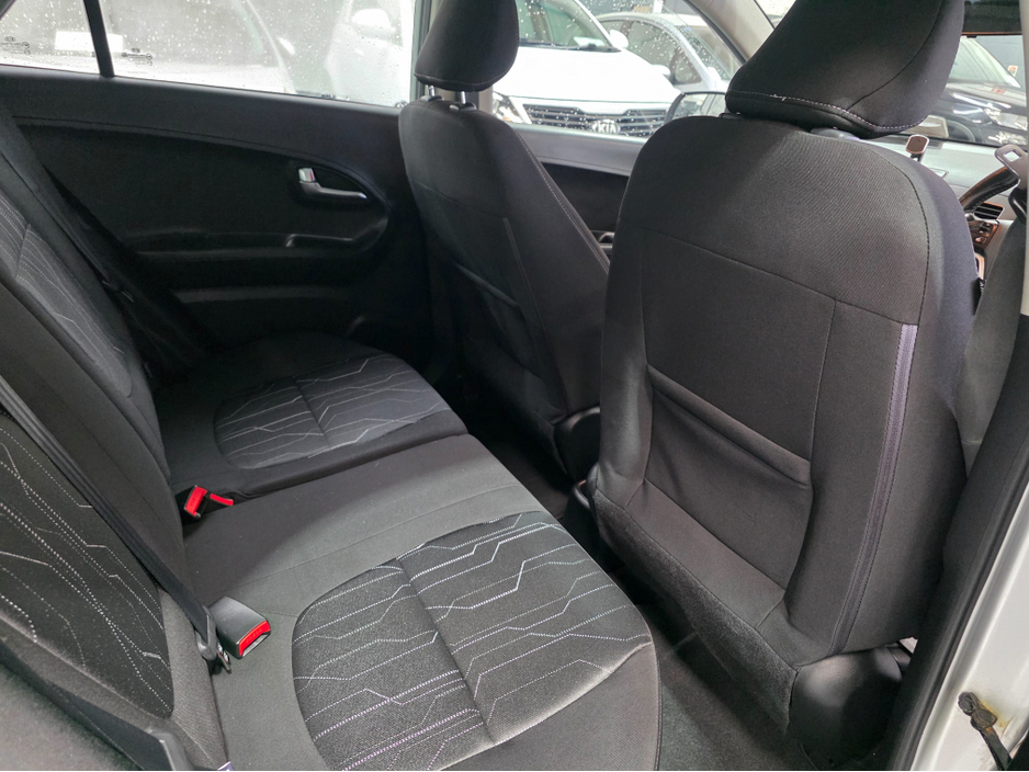 2013 Kia Picanto - image 12