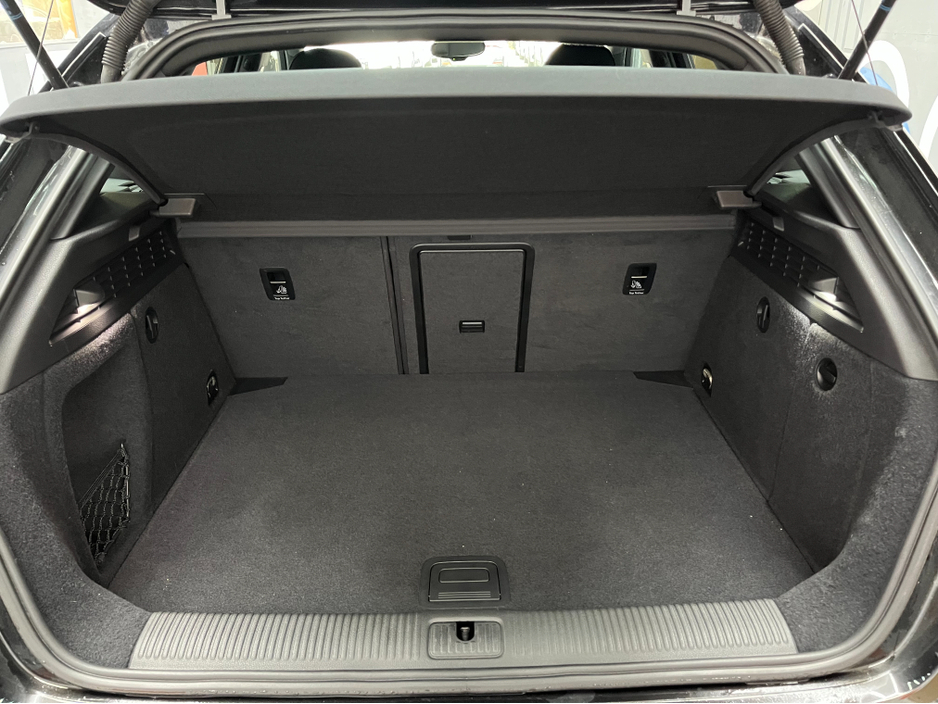 2015 Audi S3 - image 3