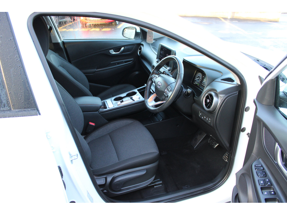 2023 Hyundai Kona Kona EV Executive 39 kWh €20,950