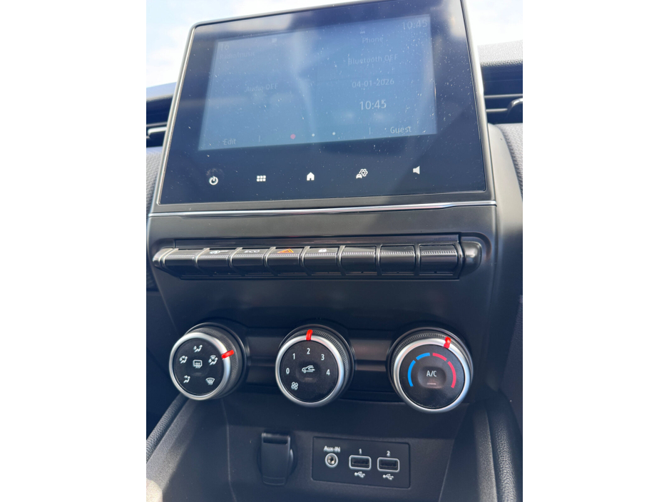 2021 Volkswagen Transporter - image 14