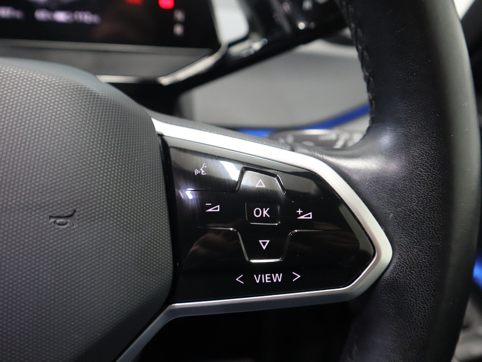 2022 Volkswagen ID.3 - image 13