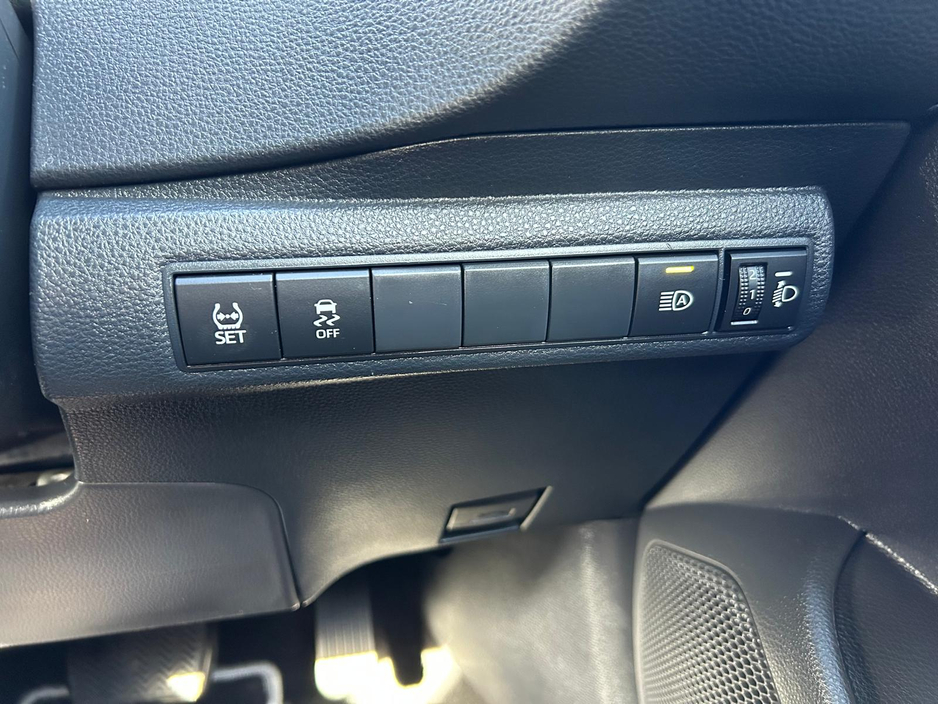 2020 Toyota Corolla - image 23