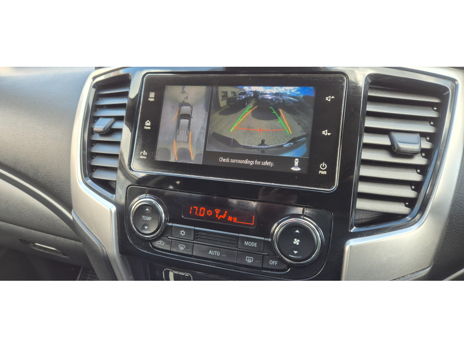 2020 Mitsubishi L200 - image 8