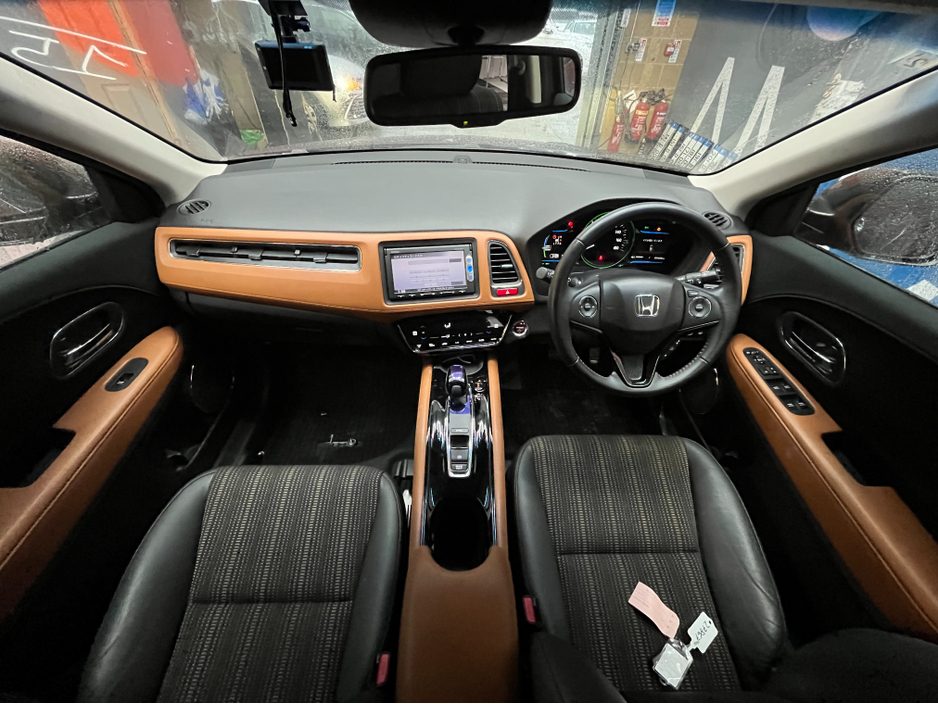 2015 Honda Vezel €15950! 2015 HONDA VEZEL HYBRID Z 1.5 AUTOMATIC / CRUISE CONTROL / REVERSE CAMERA / HEATED SEATS €15,950