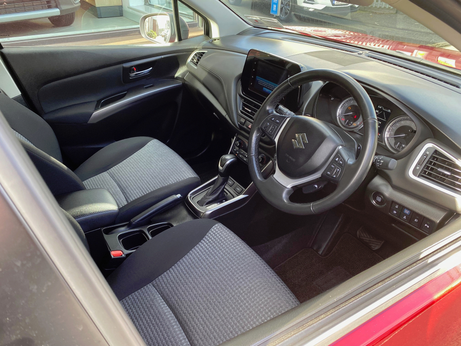 2024 Suzuki S-CROSS - image 5