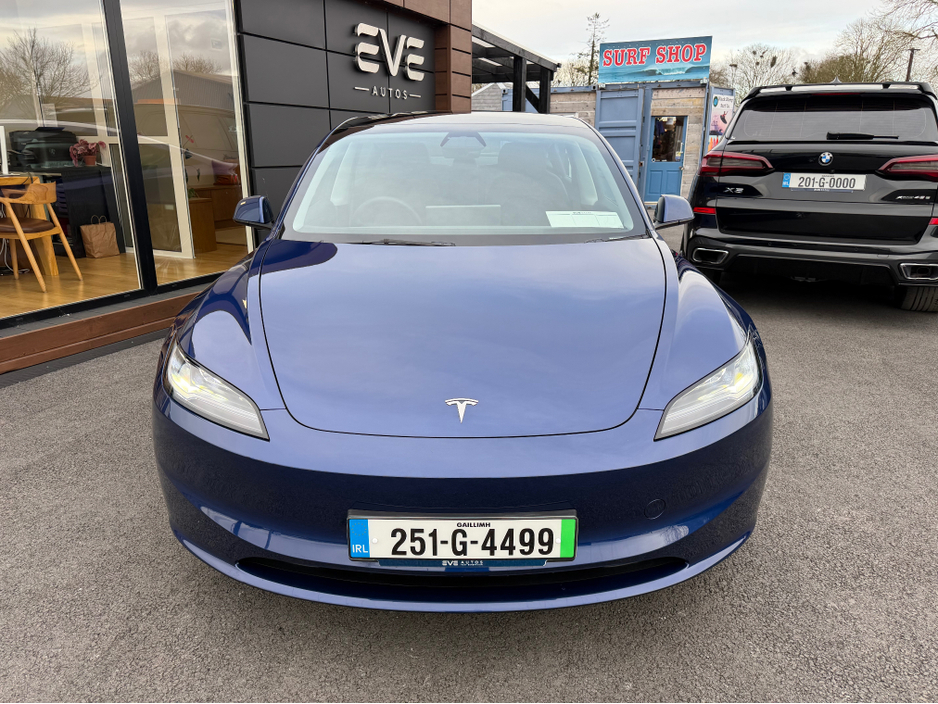 2025 Tesla Model 3 - image 6