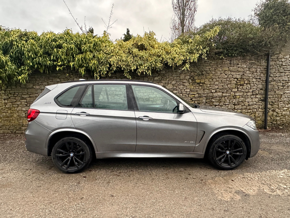 2017 BMW X5 - image 2
