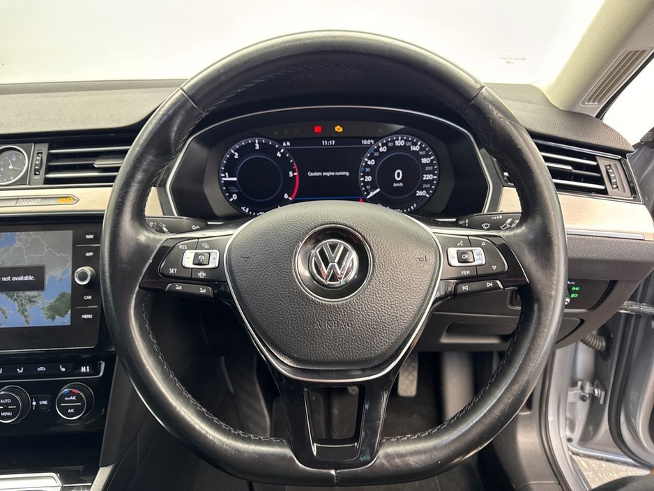 2019 Volkswagen Passat - image 14