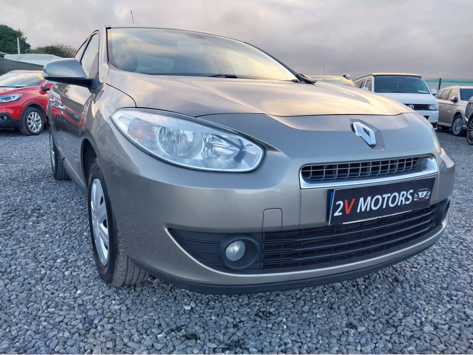 2011 Renault Fluence - image 9