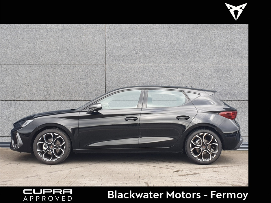 2025 Cupra Leon - image 3