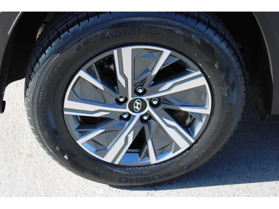 2021 Hyundai Tucson - image 10