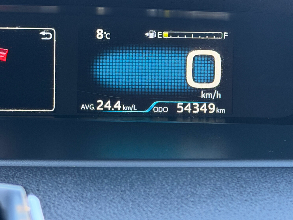 2022 Toyota Prius - image 13