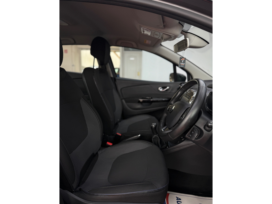 2017 Renault Captur - image 9