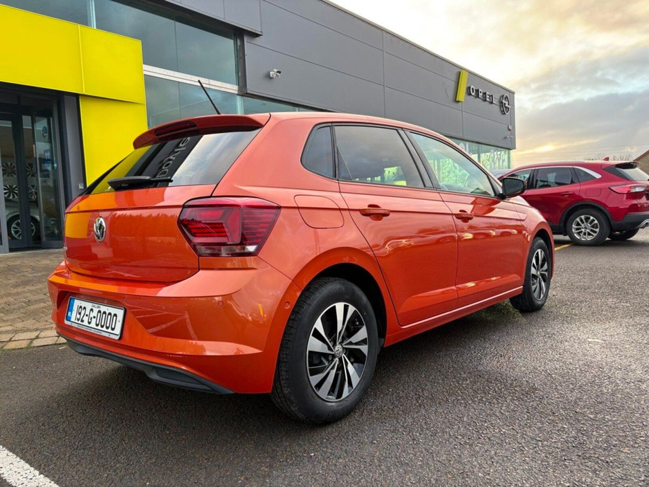 2019 Volkswagen Polo - image 2