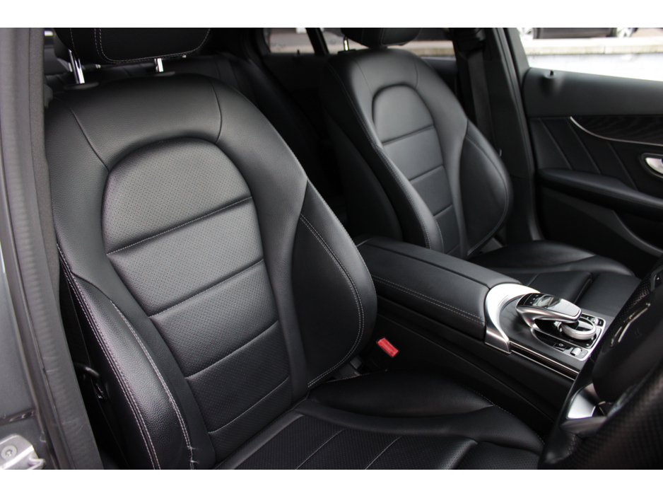 2019 Mercedes-Benz C Class - image 11