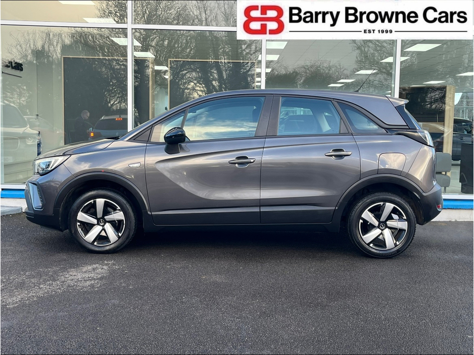 2023 Opel Crossland - image 4