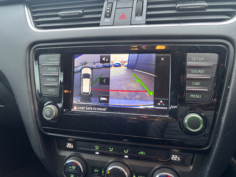 2016 Skoda Octavia - image 5