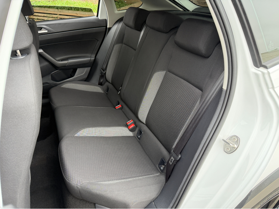 2023 Volkswagen Taigo - image 22