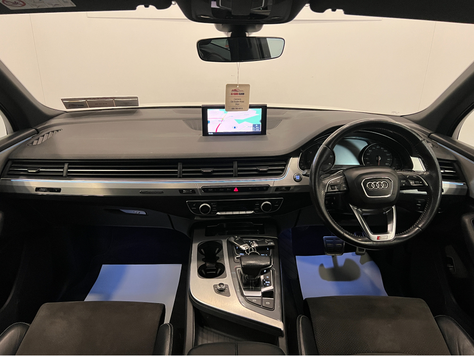 2016 Audi Q7 - image 4
