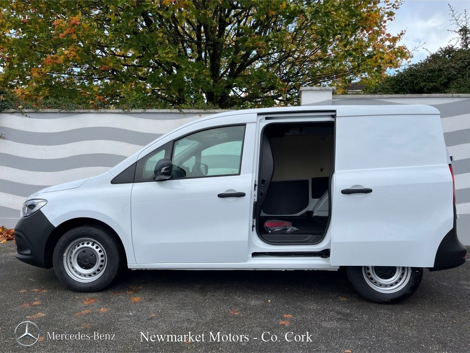 2026 Mercedes-Benz Citan - image 25