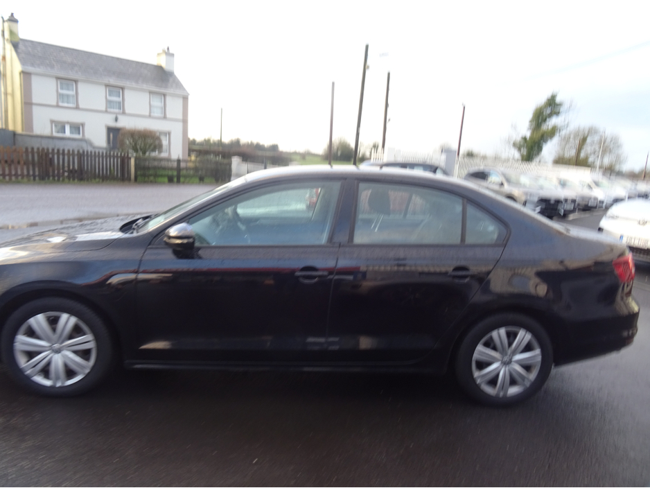 2016 Volkswagen Jetta TRENDLINE 2.0 TDI MANUAL 5SPEED 110BHP 4DR €8,750