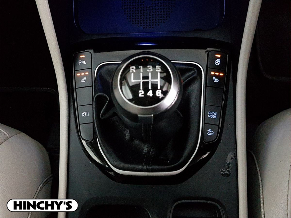 2022 Hyundai Tucson - image 11