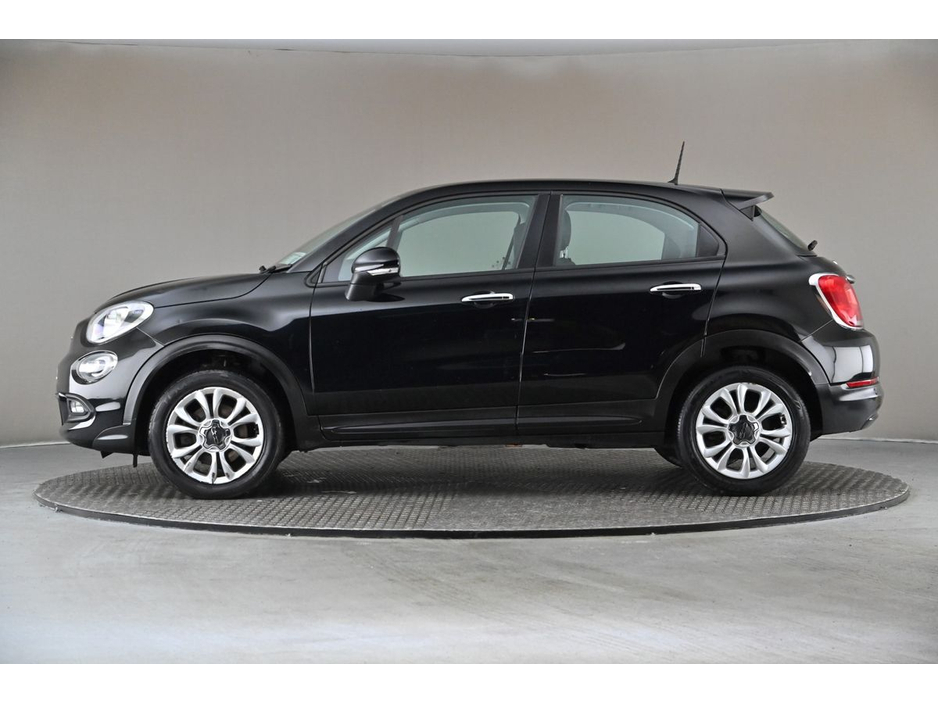 2017 Fiat 500X - image 5