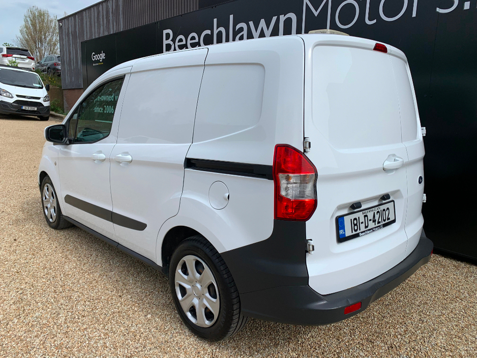 2018 Ford Transit Courier - image 6