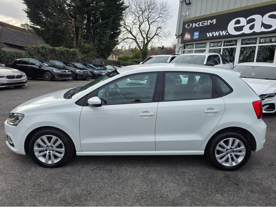 2016 Volkswagen Polo - image 14