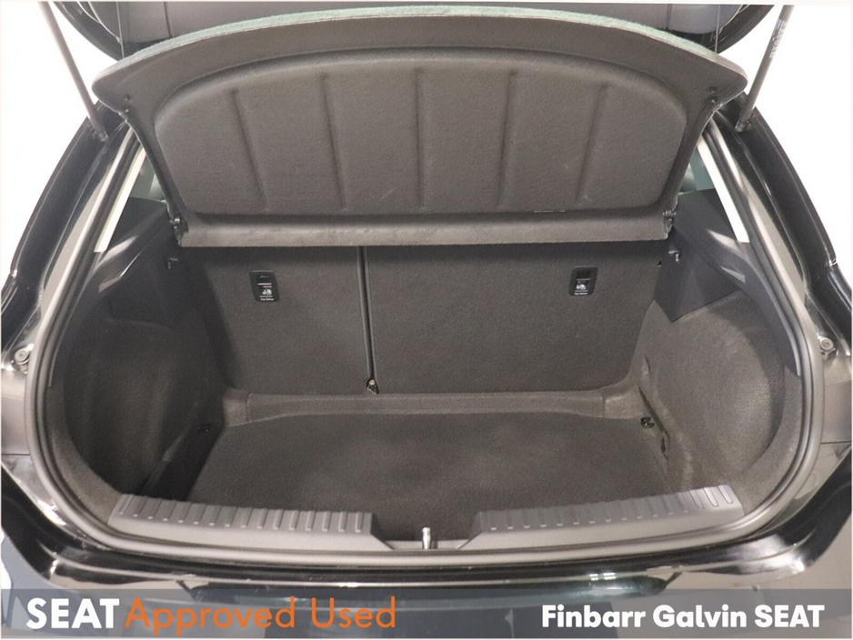 2022 SEAT Leon - image 12