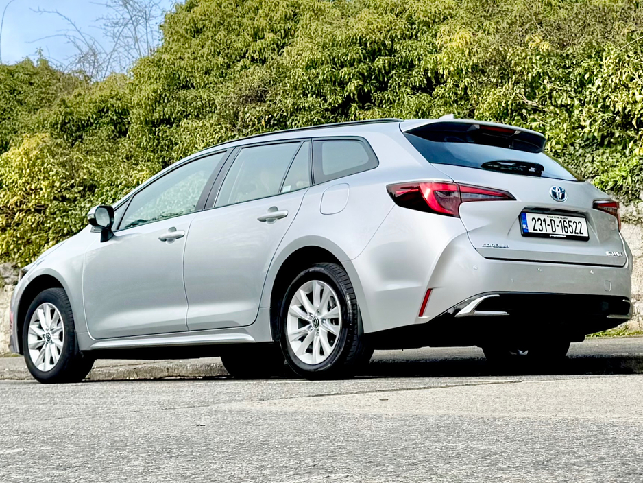 2023 Toyota Corolla - image 12
