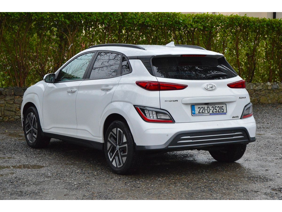 2022 Hyundai Kona Kona EV Premium 39 kWh