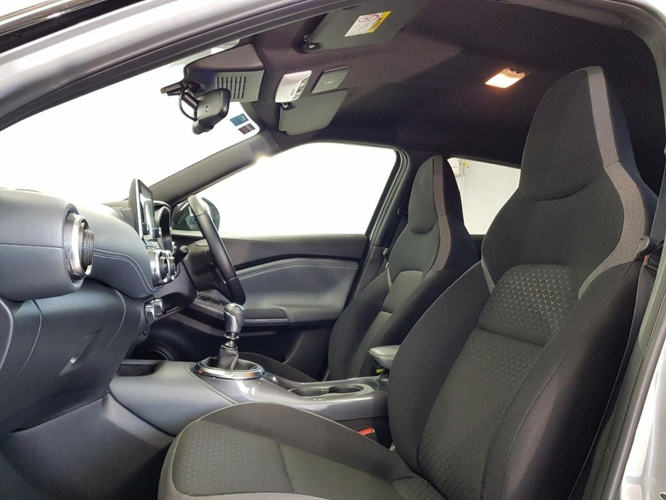 2022 Nissan Juke - image 13