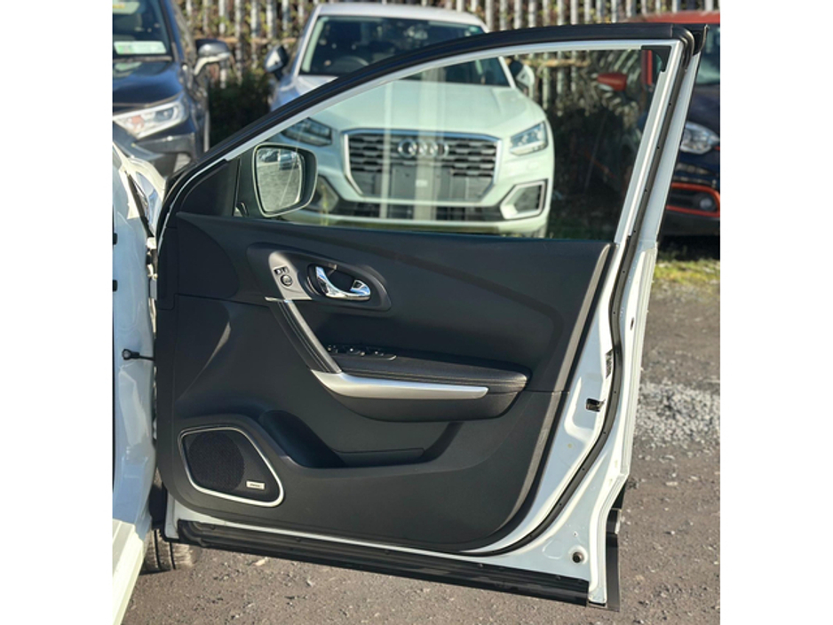 2017 Renault Kadjar - image 13