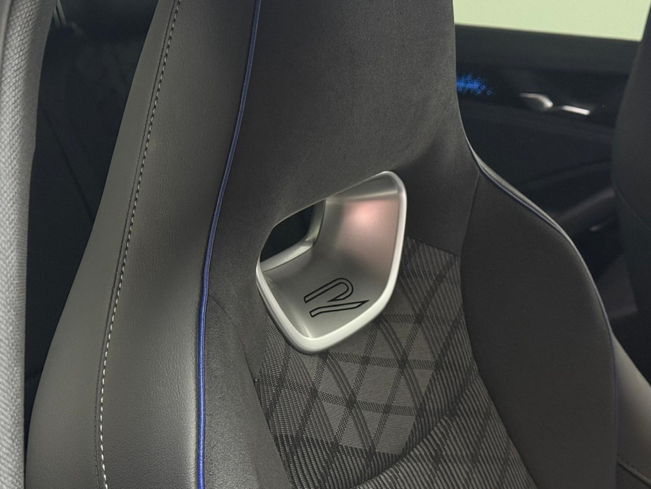 2025 Volkswagen Passat R-LINE 1.5 PHEV DSG €42,990