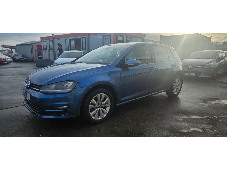 2015 Volkswagen Golf automatic 1.2 comfortline dsg low kms €10,950