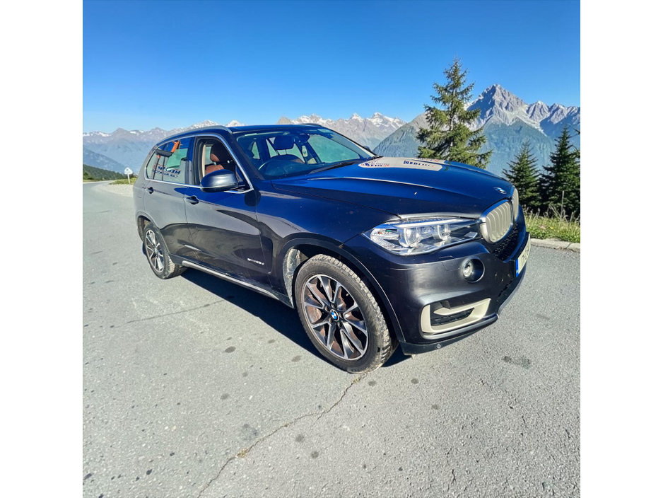 2017 BMW X5 - image 12