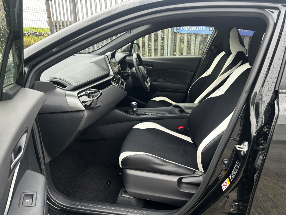 2019 Toyota C-HR Self Charging Hybrid €18,995